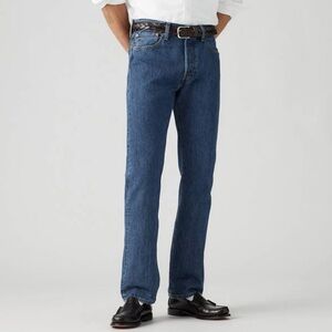 Levi’s Blue Denim Jeans Men’s 32 x 36 Classic Straight Fit — Excellent Condition